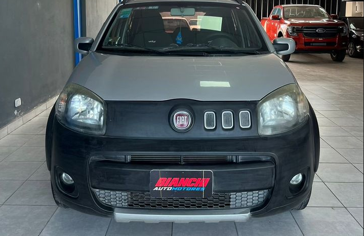 
								Usado Fiat Uno full									